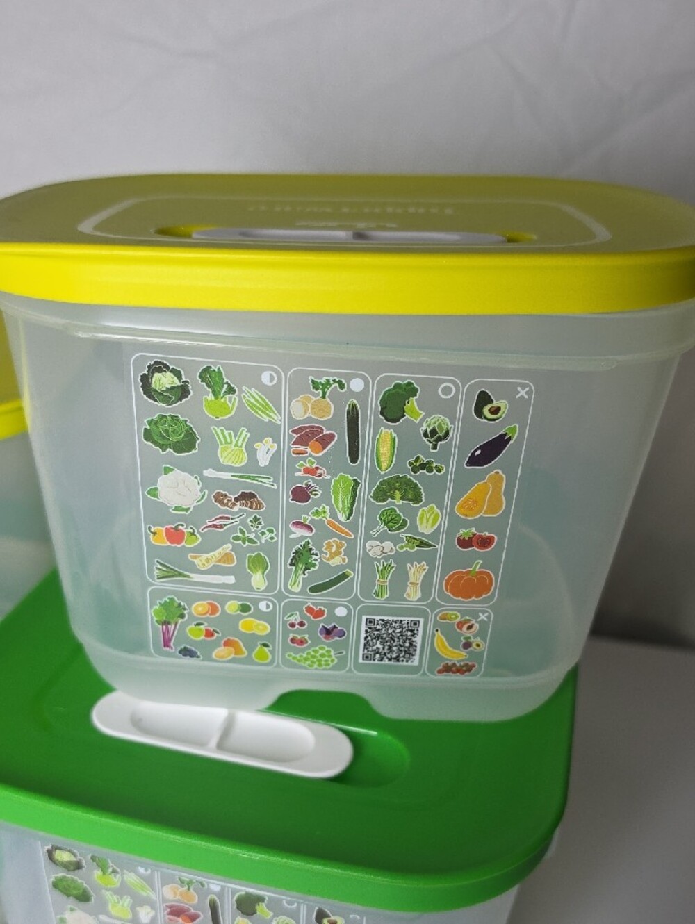 Tupperware Brand FridgeSmart Containers - Picture 3 of 7